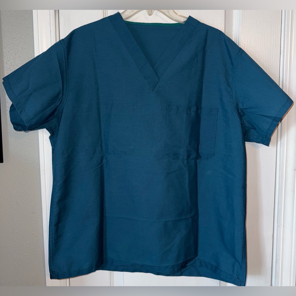 Medline NWOT Reversible Caribbean Blue Scrub Top XL *